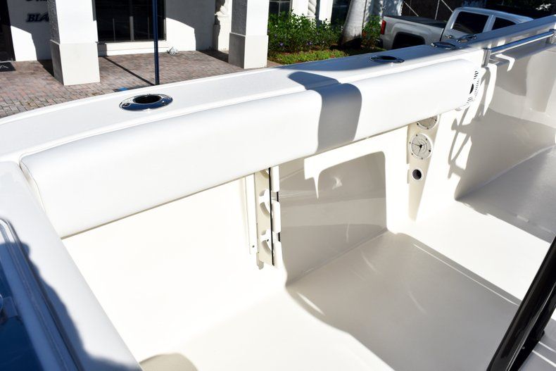 Thumbnail 16 for New 2018 Cobia 220 Center Console boat for sale in West Palm Beach, FL