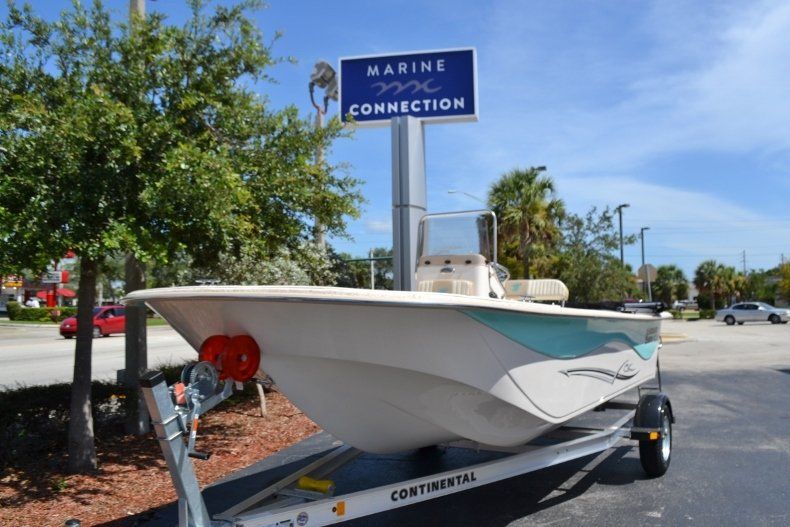 Thumbnail 5 for New 2019 Carolina Skiff 198DLV boat for sale in Vero Beach, FL