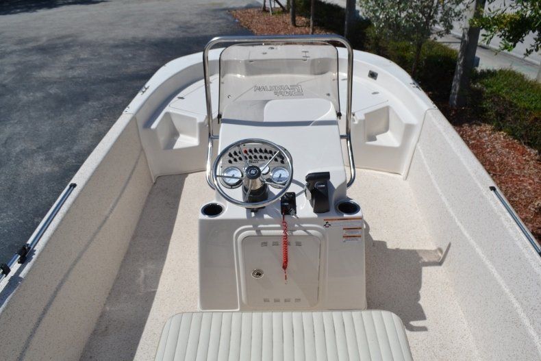 Thumbnail 11 for New 2019 Carolina Skiff 198DLV boat for sale in Vero Beach, FL