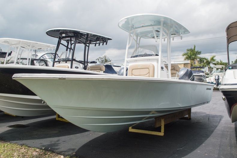 Thumbnail 1 for New 2015 Sportsman Masters 227 Bay Boat boat for sale in West Palm Beach, FL