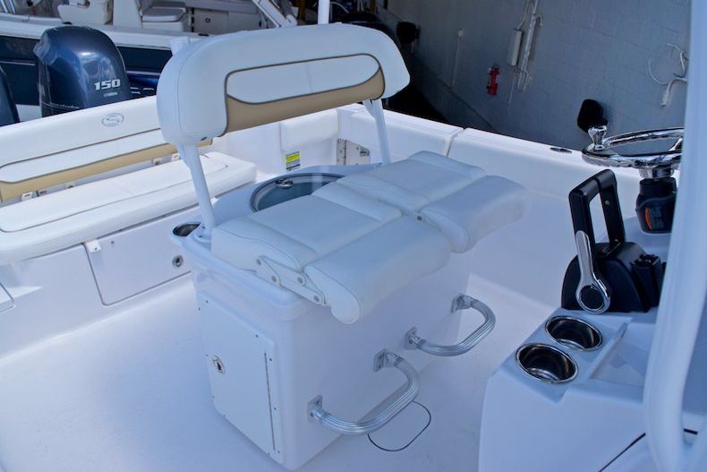 Thumbnail 6 for New 2015 Sportsman Heritage 251 Center Console boat for sale in Miami, FL