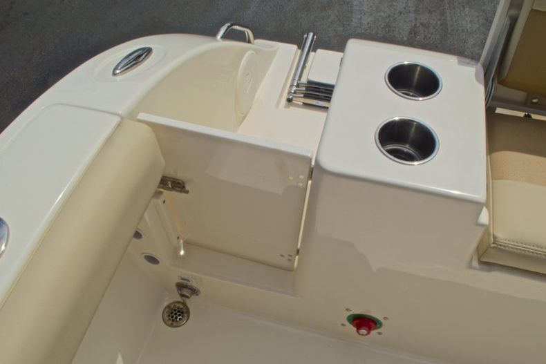 Thumbnail 20 for New 2016 Cobia 220 Center Console boat for sale in Vero Beach, FL