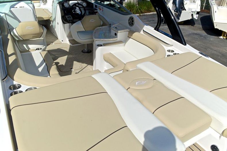 Thumbnail 34 for New 2014 Rinker Captiva 276 Bowrider boat for sale in West Palm Beach, FL