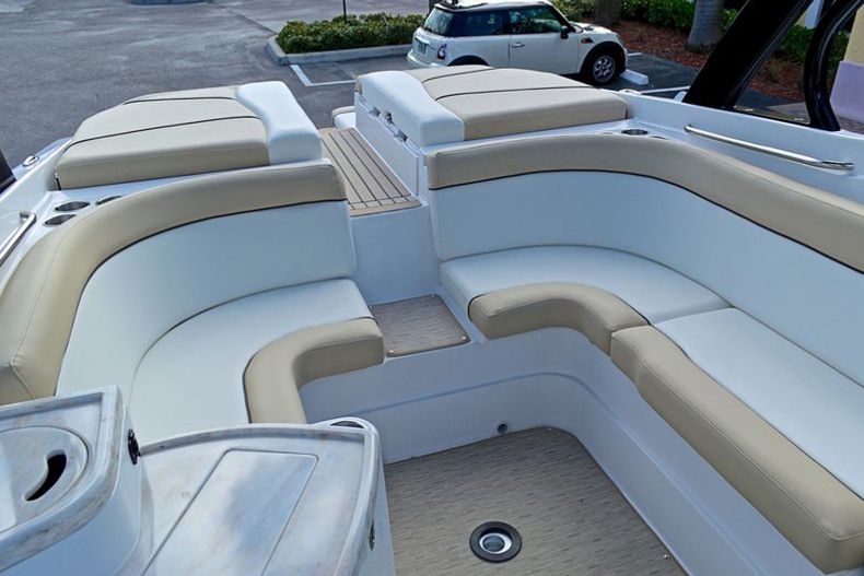 Thumbnail 55 for New 2014 Rinker Captiva 276 Bowrider boat for sale in West Palm Beach, FL