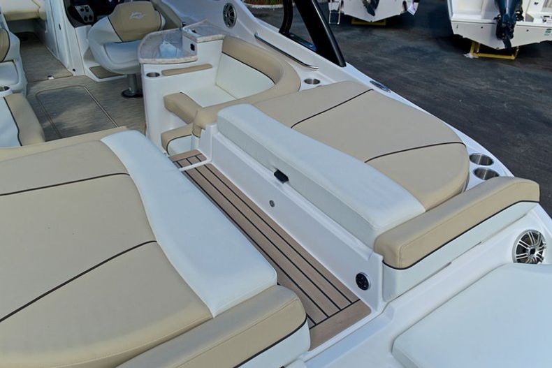 Thumbnail 48 for New 2014 Rinker Captiva 276 Bowrider boat for sale in West Palm Beach, FL