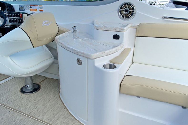 Thumbnail 70 for New 2014 Rinker Captiva 276 Bowrider boat for sale in West Palm Beach, FL
