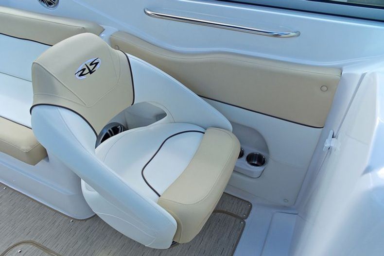 Thumbnail 78 for New 2014 Rinker Captiva 276 Bowrider boat for sale in West Palm Beach, FL