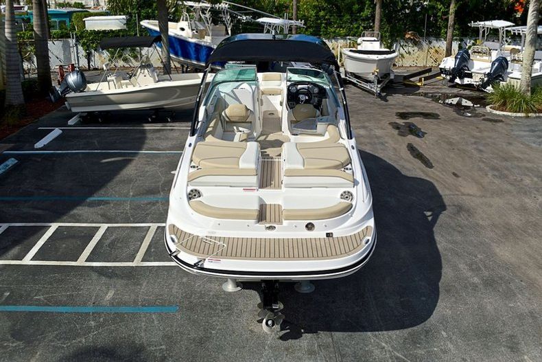 Thumbnail 131 for New 2014 Rinker Captiva 276 Bowrider boat for sale in West Palm Beach, FL