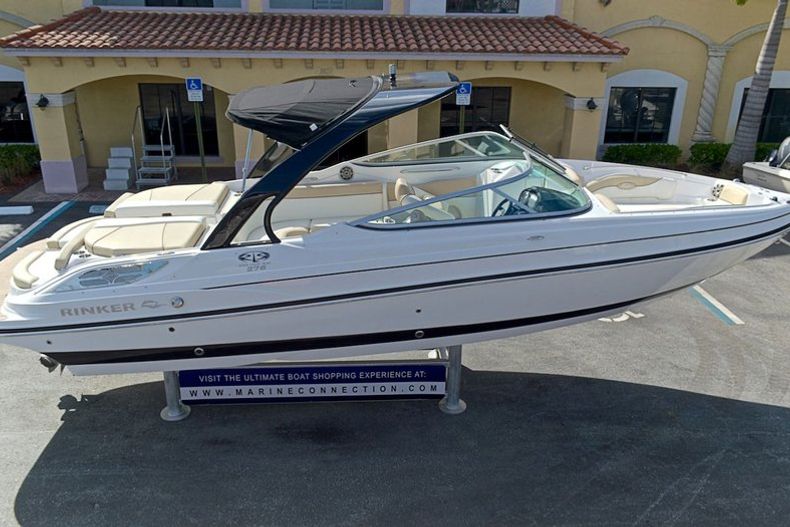 Thumbnail 133 for New 2014 Rinker Captiva 276 Bowrider boat for sale in West Palm Beach, FL