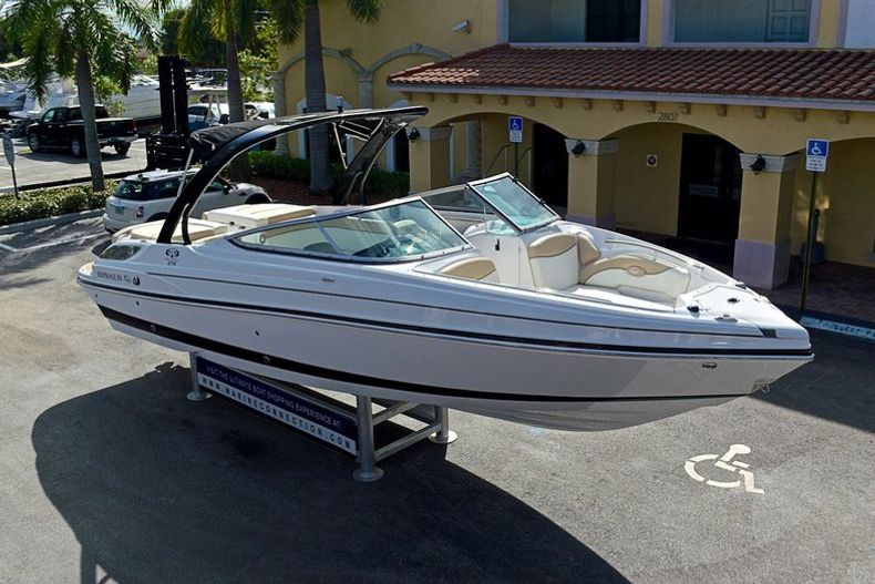 Thumbnail 134 for New 2014 Rinker Captiva 276 Bowrider boat for sale in West Palm Beach, FL