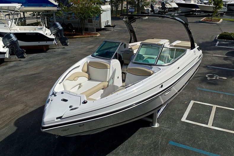 Thumbnail 136 for New 2014 Rinker Captiva 276 Bowrider boat for sale in West Palm Beach, FL
