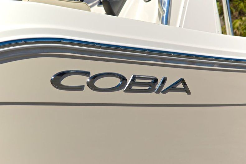 Thumbnail 8 for New 2014 Cobia 217 Center Console boat for sale in West Palm Beach, FL