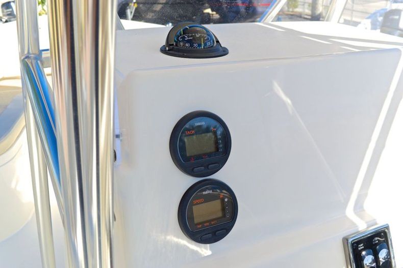 Thumbnail 39 for New 2014 Cobia 217 Center Console boat for sale in West Palm Beach, FL