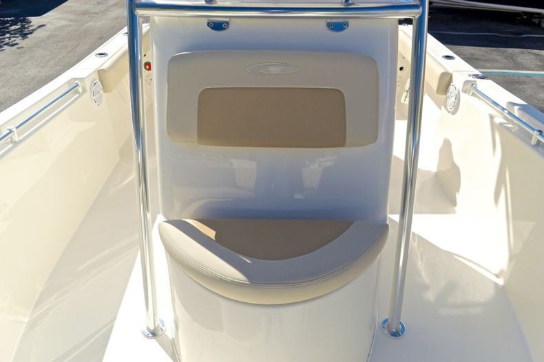 Thumbnail 46 for New 2014 Cobia 217 Center Console boat for sale in West Palm Beach, FL