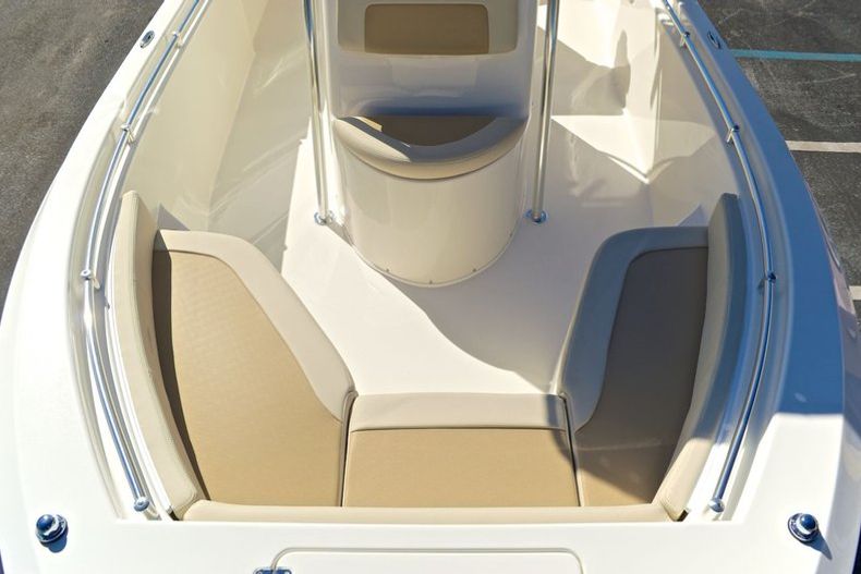 Thumbnail 48 for New 2014 Cobia 217 Center Console boat for sale in West Palm Beach, FL