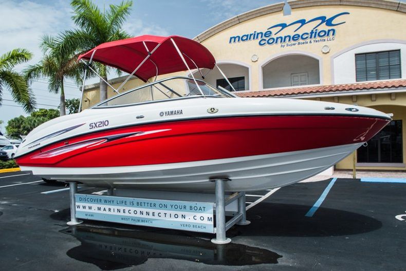 Thumbnail 1 for Used 2007 Yamaha SX210 boat for sale in West Palm Beach, FL