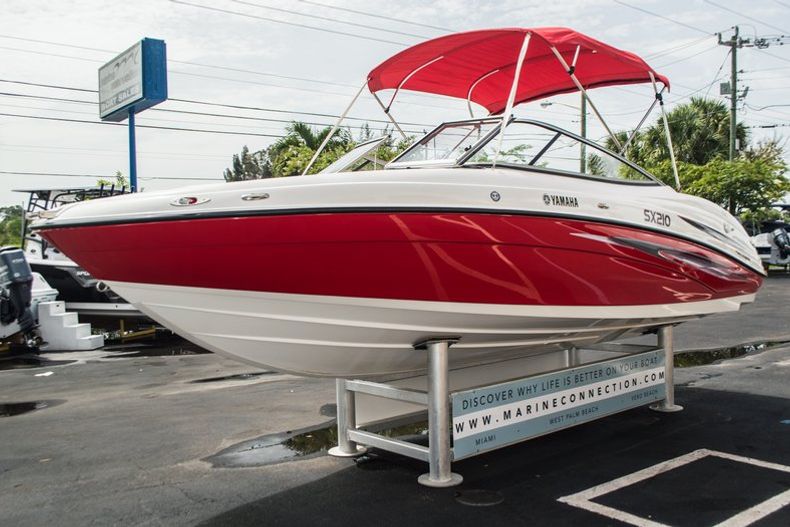 Thumbnail 3 for Used 2007 Yamaha SX210 boat for sale in West Palm Beach, FL