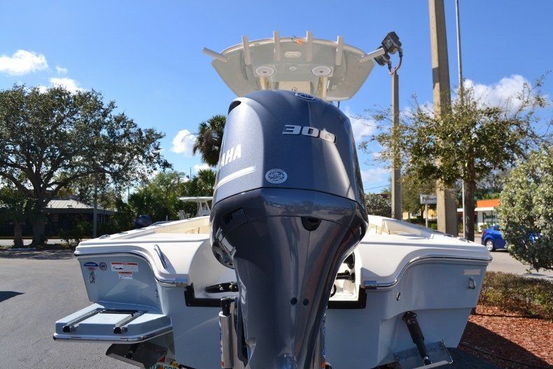 Thumbnail 5 for New 2017 Pathfinder 2500 HPS boat for sale in Vero Beach, FL