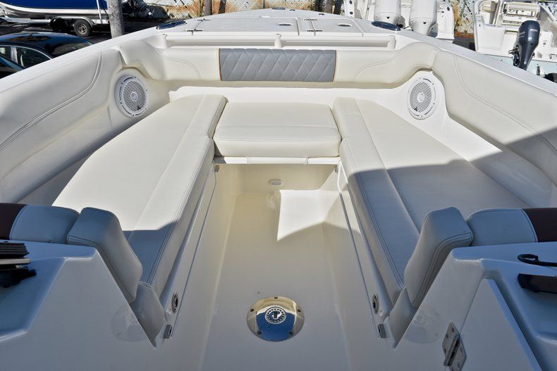 Thumbnail 57 for New 2018 Cobia 280 DC Dual Console boat for sale in West Palm Beach, FL