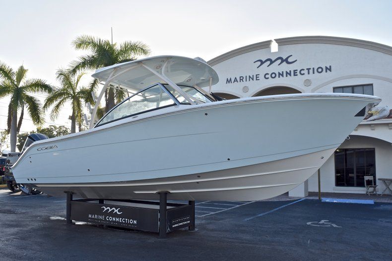 Thumbnail 1 for New 2018 Cobia 280 DC Dual Console boat for sale in West Palm Beach, FL