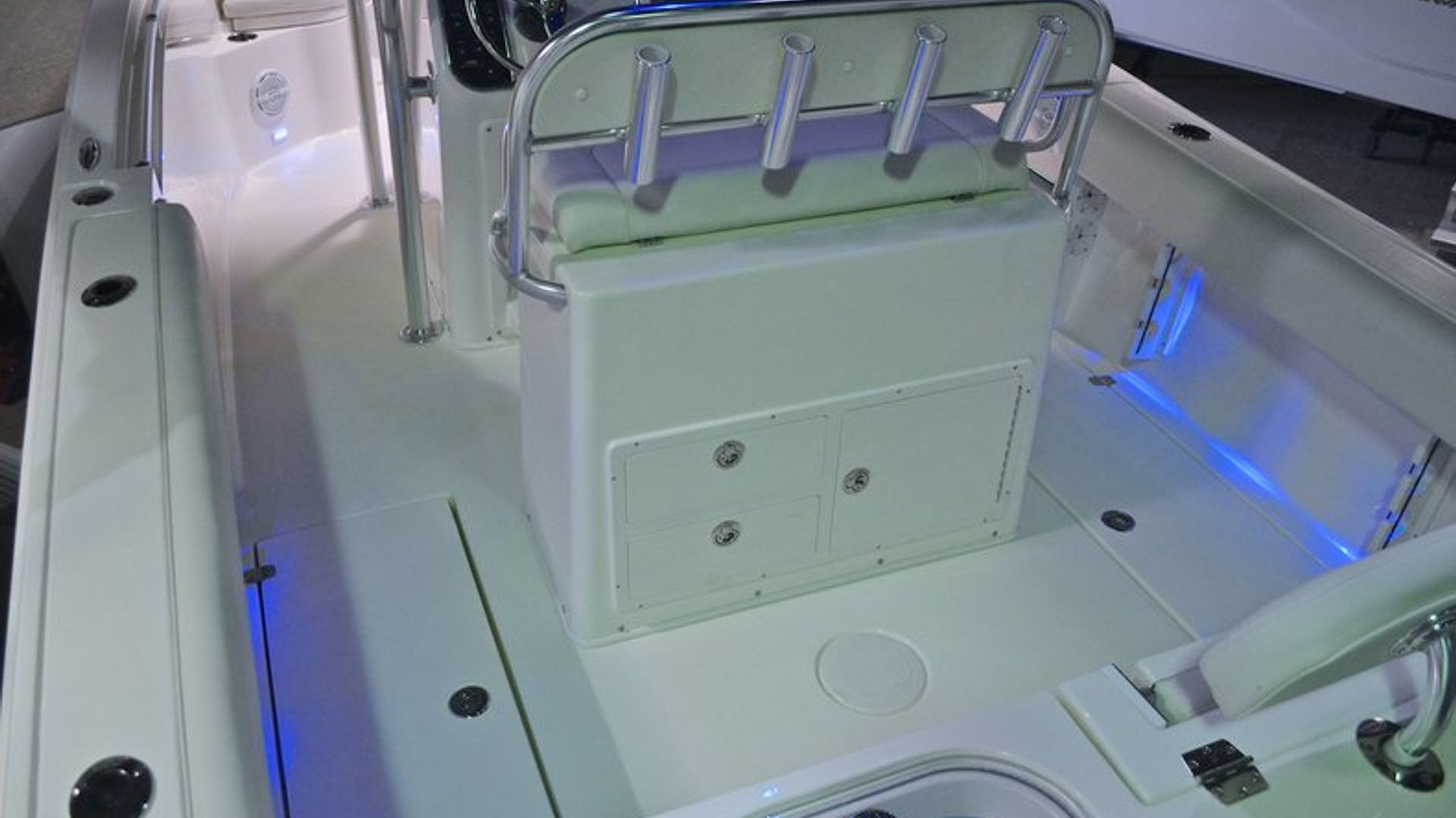 New 2013 Cobia 237 Center Console #P031 image 11