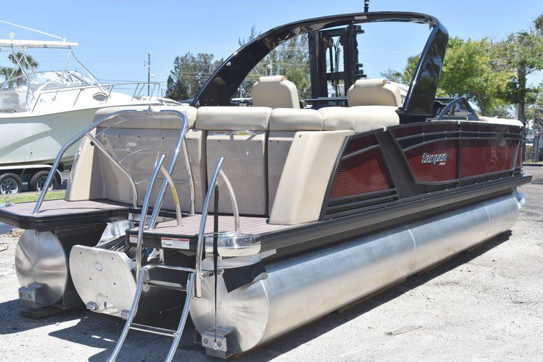 Thumbnail 74 for New 2018 Sanpan 2500 ULW boat for sale in West Palm Beach, FL