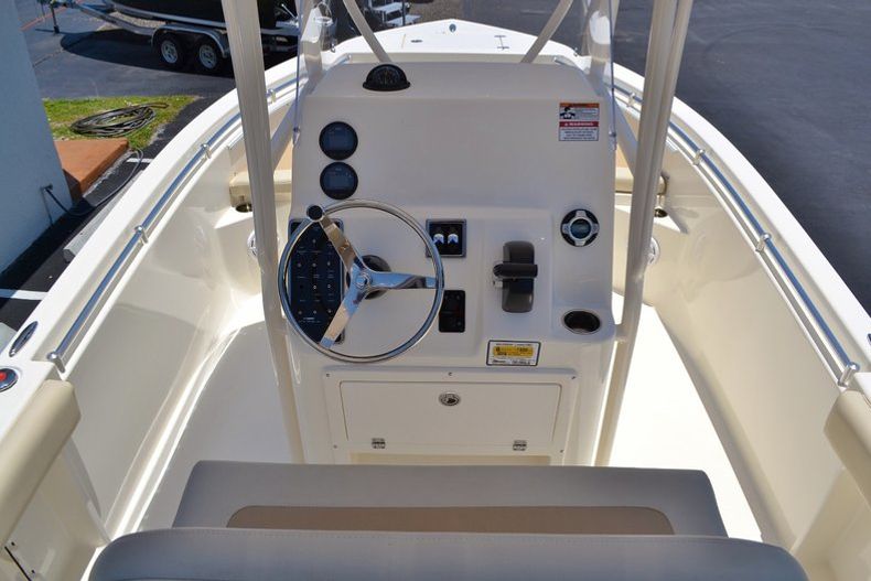 Thumbnail 8 for New 2014 Cobia 201 Center Console boat for sale in West Palm Beach, FL