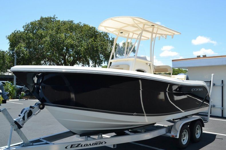 Thumbnail 3 for New 2014 Cobia 201 Center Console boat for sale in West Palm Beach, FL