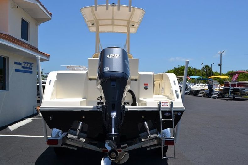 Thumbnail 5 for New 2014 Cobia 201 Center Console boat for sale in West Palm Beach, FL