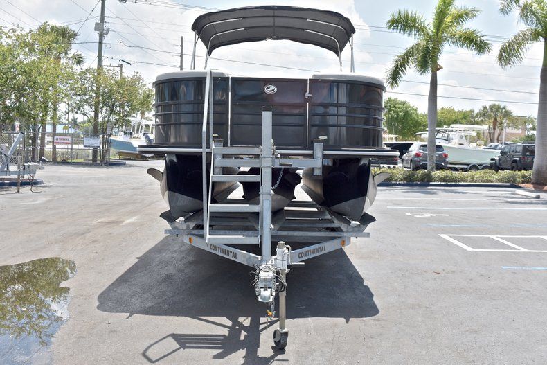 Thumbnail 2 for Used 2015 Starcraft SLS 3 Pontoon boat for sale in West Palm Beach, FL