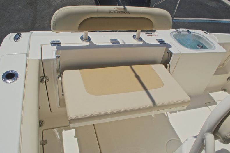 Thumbnail 17 for New 2017 Cobia 237 Center Console boat for sale in West Palm Beach, FL