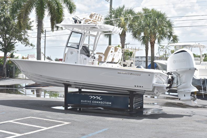 Thumbnail 5 for New 2019 Sportsman Masters 267 Bay Boat boat for sale in Miami, FL