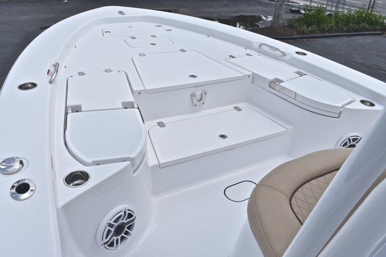 Thumbnail 62 for New 2019 Sportsman Masters 267 Bay Boat boat for sale in Miami, FL