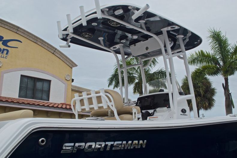 Thumbnail 10 for New 2017 Sportsman Open 232 Center Console boat for sale in Miami, FL