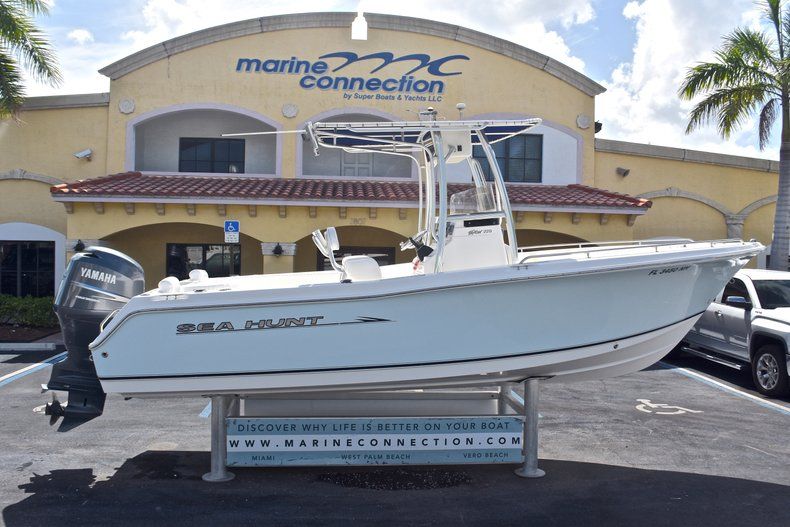 Used 2007 Sea Hunt Triton 220 Center Console boat for sale in West Palm Beach, FL