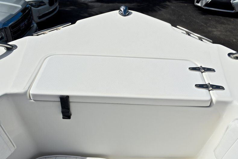 Thumbnail 56 for Used 2007 Sea Hunt Triton 220 Center Console boat for sale in West Palm Beach, FL