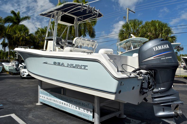 Thumbnail 9 for Used 2007 Sea Hunt Triton 220 Center Console boat for sale in West Palm Beach, FL