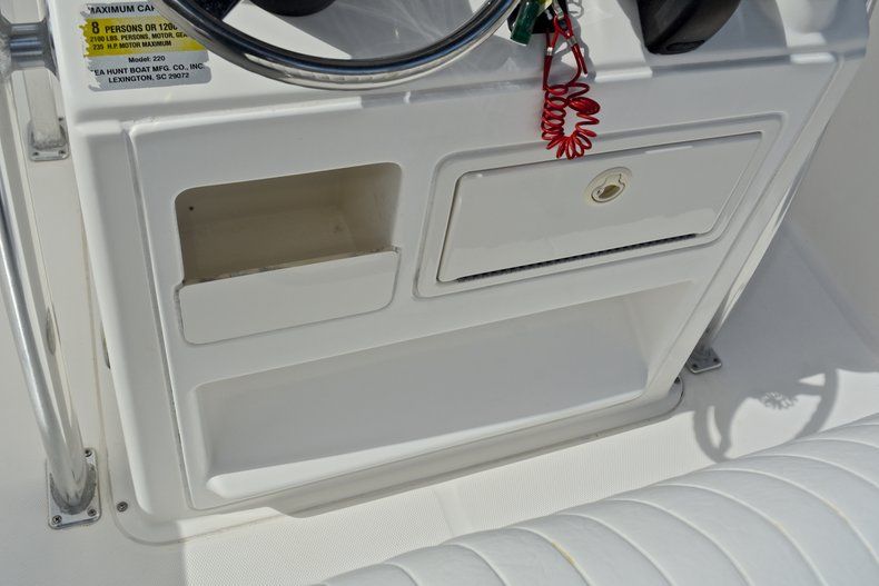 Thumbnail 43 for Used 2007 Sea Hunt Triton 220 Center Console boat for sale in West Palm Beach, FL