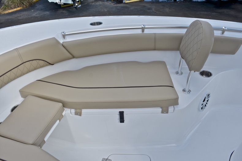 Thumbnail 44 for New 2018 Sportsman Open 212 Center Console boat for sale in Islamorada, FL