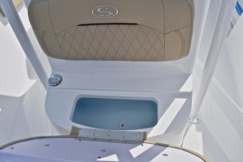 Thumbnail 41 for New 2018 Sportsman Open 212 Center Console boat for sale in Islamorada, FL