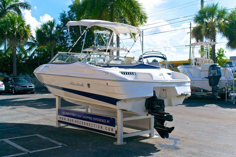 Thumbnail 4 for Used 2005 Mariah SX21 Bowrider boat for sale in West Palm Beach, FL