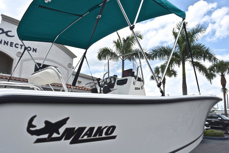 Thumbnail 9 for Used 2014 Mako 204 Center Console boat for sale in West Palm Beach, FL