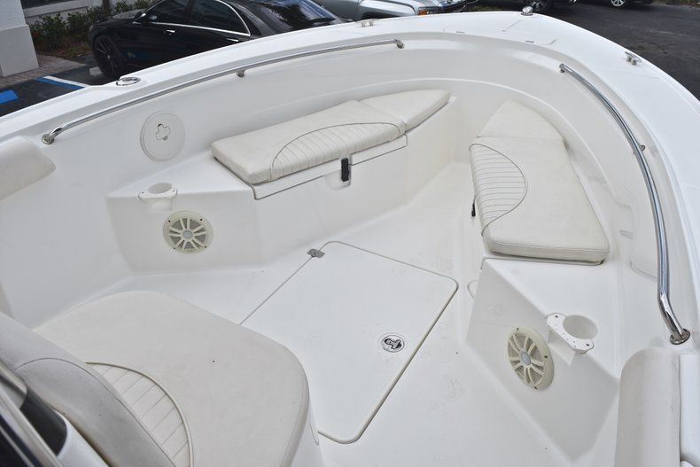 Thumbnail 30 for Used 2014 Mako 204 Center Console boat for sale in West Palm Beach, FL