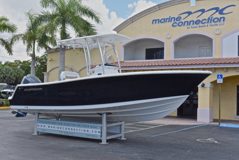Thumbnail 1 for Used 2013 Sportsman Heritage 229 Center Console boat for sale in West Palm Beach, FL