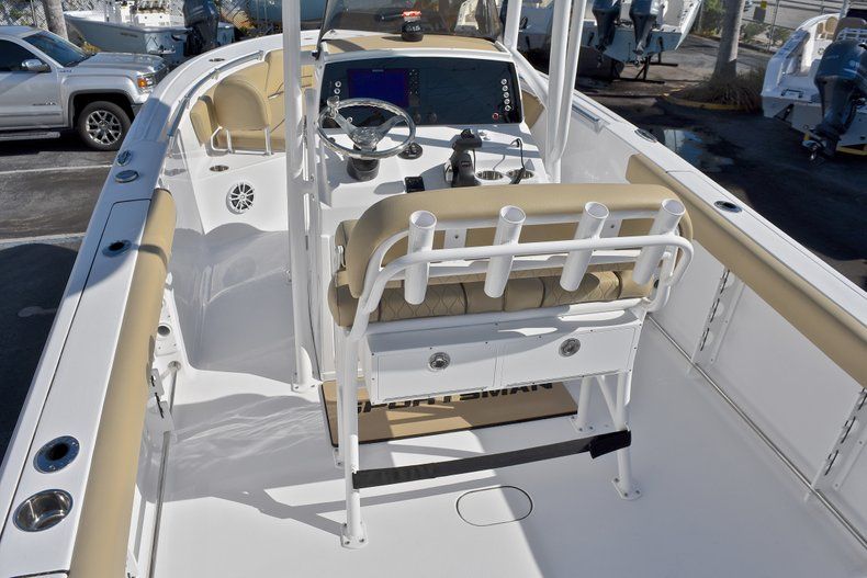 Thumbnail 9 for New 2018 Sportsman Open 232 Center Console boat for sale in Fort Lauderdale, FL