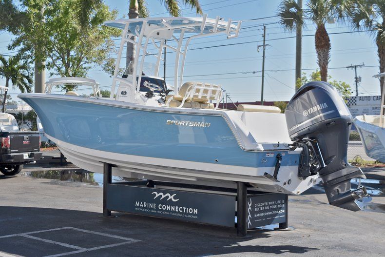 Thumbnail 5 for New 2018 Sportsman Open 232 Center Console boat for sale in Fort Lauderdale, FL