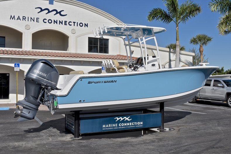 Thumbnail 7 for New 2018 Sportsman Open 232 Center Console boat for sale in Fort Lauderdale, FL