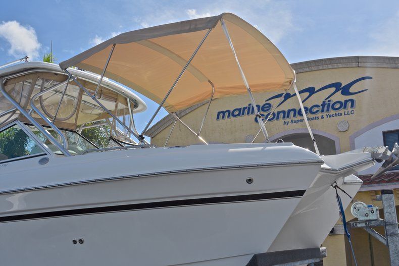 Thumbnail 2 for Used 2015 World Cat Renegade 2740  Glacier Bay Edition boat for sale in West Palm Beach, FL