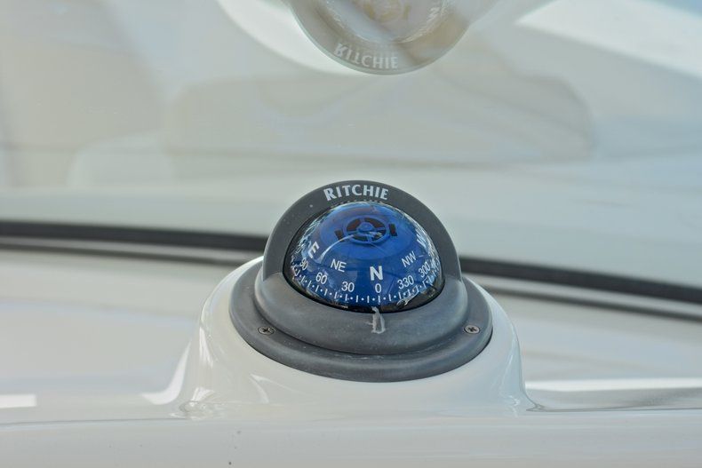 Thumbnail 65 for Used 2015 World Cat Renegade 2740  Glacier Bay Edition boat for sale in West Palm Beach, FL