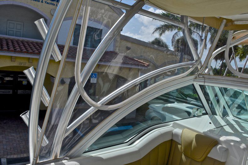 Thumbnail 61 for Used 2015 World Cat Renegade 2740  Glacier Bay Edition boat for sale in West Palm Beach, FL